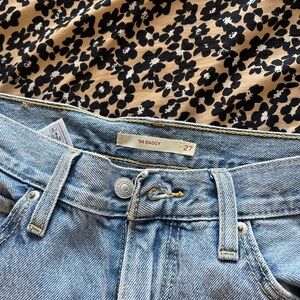 Levi’s 94 baggy jeans